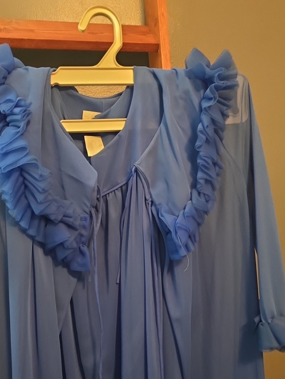 Vintage 1960's Peignoir Set